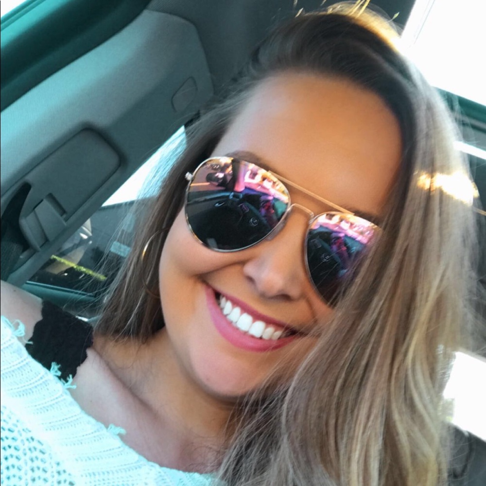 Meet your Posher, Zoie